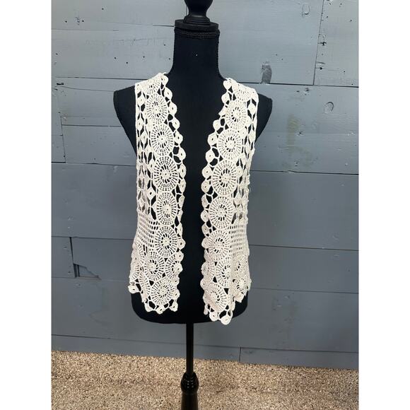 Rebellion Again Jackets & Blazers - Rebellion Cream Crochet Vest Small